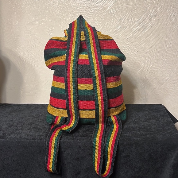 Back pack (Rasta colors) Lightweight - Picture 4 of 12